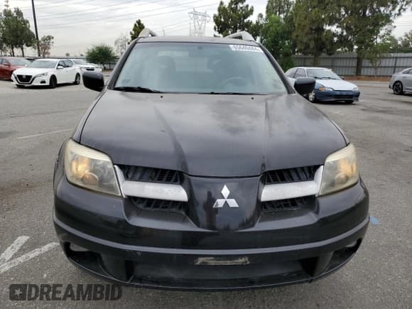 ✅ 2006 Mitsubishi Outlander SE • VIN: JA4LX41F36U052222 • Lot: 65640484. Wystawiony na Copart z przebiegiem 167 989 mil. Bezpłatny archiwum sprzedaży aukcyjnych z USA i szczegółowy raport historii pojazdu na DreamBid. Zdjęcie 5.
