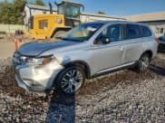 ✅ 2018 Mitsubishi Outlander ES • VIN: JA4AD2A32JZ002904 • Lot: 81310015. Wystawiony na Copart z przebiegiem 185 077 mil. Bezpłatny archiwum sprzedaży aukcyjnych z USA i szczegółowy raport historii pojazdu na DreamBid. Zdjęcie 1.