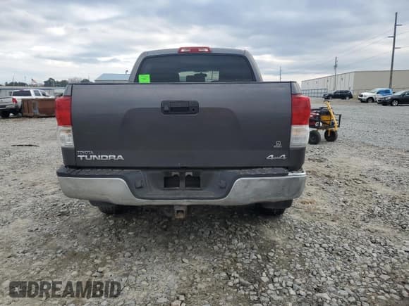 ✅ 2011 Toyota Tundra • VIN: 5TFDM5F16BX019620 • Lot: 46541795. Wystawiony na Copart z przebiegiem 235 993 mil. Bezpłatny archiwum sprzedaży aukcyjnych z USA i szczegółowy raport historii pojazdu na DreamBid. Zdjęcie 6.