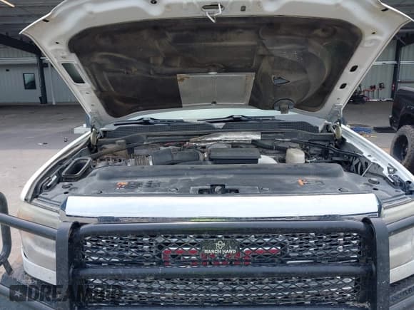 ✅ 2019 GMC Sierra 2500HD Denali • VIN: 1GT12SEY2KF186469 • Lot: 42871802. Listed on IAAI with 247,200 mi. Free auction sales archive from the USA and detailed vehicle history report at DreamBid. Image 10.