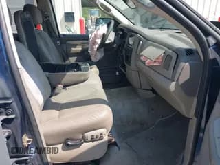 ✅ 2004 Dodge 2500 SLT • VIN: 3D7KA28C24G204743 • Lot: 43257652. Wystawiony na IAAI z przebiegiem 192 265 mil. Bezpłatny archiwum sprzedaży aukcyjnych z USA i szczegółowy raport historii pojazdu na DreamBid. Zdjęcie 5.