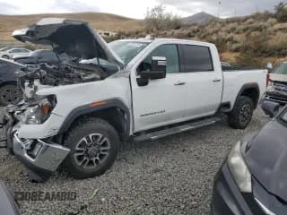 ✅ 2023 GMC Sierra 2500HD SLT • VIN: 1GT49NEYXPF226590 • Lot: 81662145. Wystawiony na Copart z przebiegiem 85 506 mil. Bezpłatny archiwum sprzedaży aukcyjnych z USA i szczegółowy raport historii pojazdu na DreamBid. Zdjęcie 1.