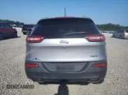 ✅ 2017 Jeep Cherokee Latitude • VIN: 1C4PJLCS3HD221445 • Lot: 80475175. Wystawiony na Copart z przebiegiem 111 667 mil. Bezpłatny archiwum sprzedaży aukcyjnych z USA i szczegółowy raport historii pojazdu na DreamBid. Zdjęcie 6.