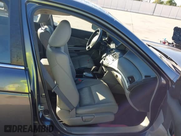 ✅ 2008 Honda Accord EX-L • VIN: JHMCP26828C010278 • Лот: 43651918. Опубликован ранее на IAAI с пробегом 211 931 миль. Бесплатный доступ к архиву аукционных продаж из США и подробный отчёт об истории автомобиля на DreamBid. Изображение 5.