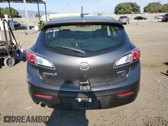 ✅ 2013 Mazda 3 i Touring • VIN: JM1BL1LPXD1739617 • Лот: 67950965. Опубликован ранее на Copart с пробегом 180 389 миль. Бесплатный доступ к архиву аукционных продаж из США и подробный отчёт об истории автомобиля на DreamBid. Изображение 6.