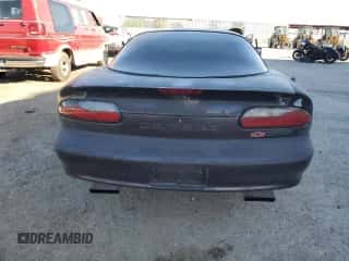 1993 Chevrolet Camaro Z28 z VIN 2G1FP22P3P2123742, wystawiony jako Copart lot #51000925 z przebiegiem 124 609 mil mil oraz Czysty tytuł • Clean title. Historia ofert i sprzedaży dostępna na DreamBid. Obrazek 6.