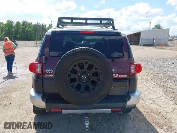 ✅ 2007 Toyota FJ Cruiser • VIN: JTEZU11F470018513 • Лот: 42153237. Опубликован ранее на IAAI с пробегом 210 025 миль. Бесплатный доступ к архиву аукционных продаж из США и подробный отчёт об истории автомобиля на DreamBid. Изображение 16.