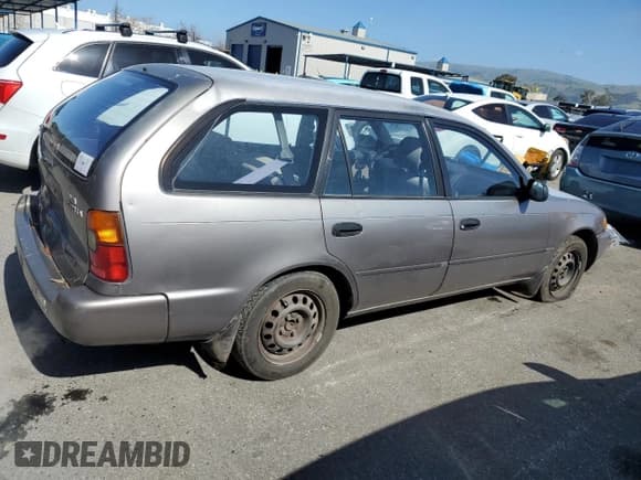 ✅ 1995 Toyota Corolla DX • VIN: JT2AE09V9S0079958 • Lot: 48189855. Wystawiony na Copart z przebiegiem 316 761 mil. Bezpłatny archiwum sprzedaży aukcyjnych z USA i szczegółowy raport historii pojazdu na DreamBid. Zdjęcie 3.