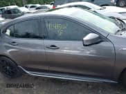 ✅ 2018 Acura TLX w/A-SPEC Pkg • VIN: 19UUB2F6XJA012074 • Lot: 42415187. Wystawiony na IAAI z przebiegiem 77 091 mil. Bezpłatny archiwum sprzedaży aukcyjnych z USA i szczegółowy raport historii pojazdu na DreamBid. Zdjęcie 14.