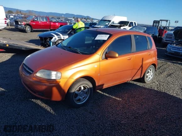 ✅ 2008 Chevrolet Aveo LS • VIN: KL1TD66678B089931 • Lot: 41562783. Wystawiony na IAAI z przebiegiem 184 225 mil. Bezpłatny archiwum sprzedaży aukcyjnych z USA i szczegółowy raport historii pojazdu na DreamBid. Zdjęcie 2.