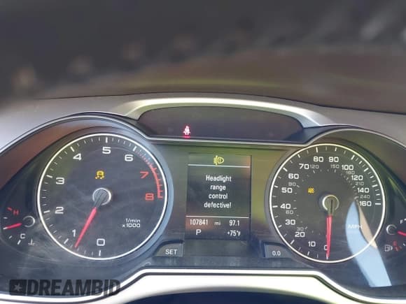 ✅ 2016 Audi A4 Premium • VIN: WAUBFAFL0GN009676 • Lot: 43052829. Listed on IAAI with 107,841 mi. Free auction sales archive from the USA and detailed vehicle history report at DreamBid. Image 7.