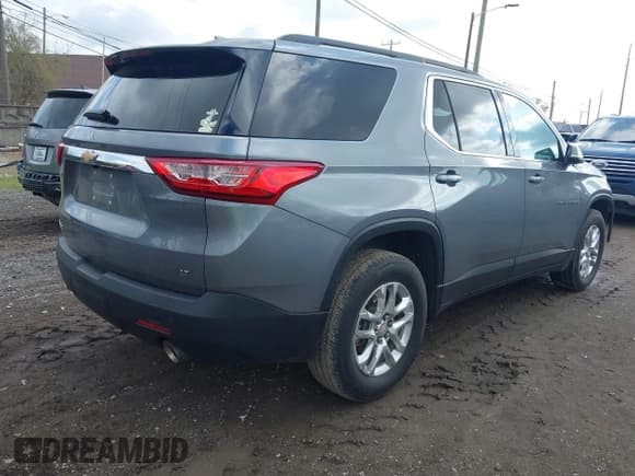 ✅ 2021 Chevrolet Traverse LT Cloth • VIN: 1GNERGKW3MJ157258 • Lot: 42169401. Listed on IAAI with 34,992 mi. Free auction sales archive from the USA and detailed vehicle history report at DreamBid. Image 4.