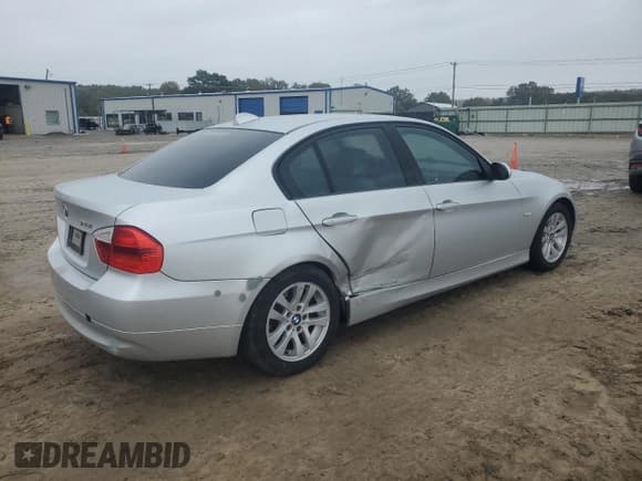 ✅ 2007 BMW 3 Series 328i • VIN: WBAVA33587PV64361 • Лот: 87177445. Опубликован ранее на Copart с пробегом 174 786 миль. Бесплатный доступ к архиву аукционных продаж из США и подробный отчёт об истории автомобиля на DreamBid. Изображение 3.