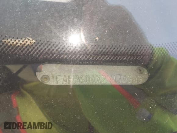 ✅ 2002 Ford Thunderbird Hardtop Premium • VIN: 1FAHP60AX2Y116343 • Lot: 42291076. Listed on IAAI with Not provided. Free auction sales archive from the USA and detailed vehicle history report at DreamBid. Image 9.