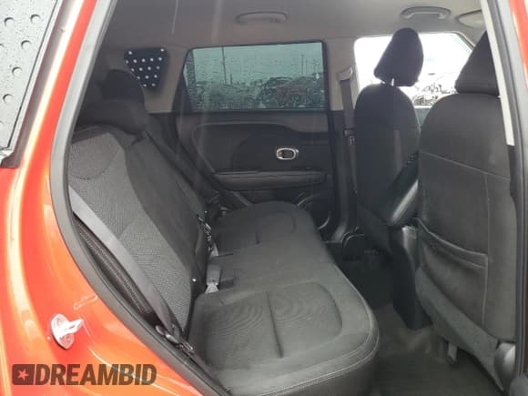 ✅ 2018 Kia Soul + • VIN: KNDJP3A58J7559395 • Лот: 93876845. Опубликован ранее на Copart с пробегом 115 406 миль. Бесплатный доступ к архиву аукционных продаж из США и подробный отчёт об истории автомобиля на DreamBid. Изображение 10.