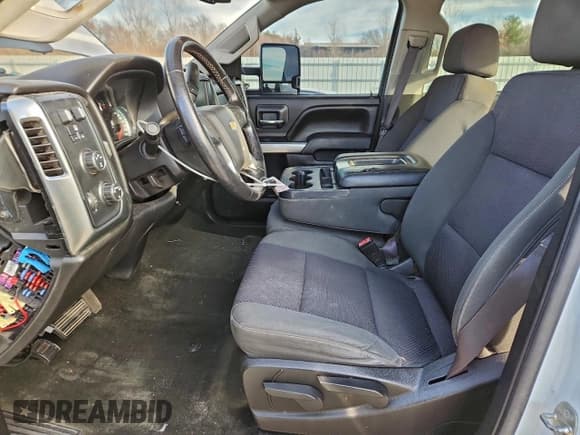 ✅ 2016 Chevrolet Silverado 2500HD LT • VIN: 1GC1KVE85GF180898 • Лот: 95756515. Опубликован ранее на Copart с пробегом Не указан. Бесплатный доступ к архиву аукционных продаж из США и подробный отчёт об истории автомобиля на DreamBid. Изображение 7.