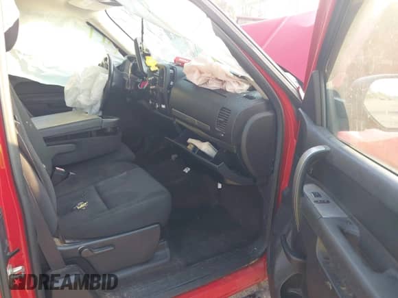 2013 Chevrolet Silverado 1500 LT with VIN 1GCRCSEA5DZ335168, listed as a IAAI auction lot 43251948 with 105,317 mi miles and . Bid and sale history available at DreamBid. Image 5.