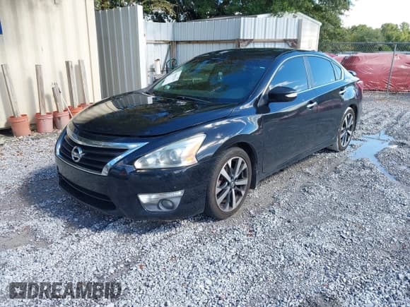 ✅ 2013 Nissan Altima SV • VIN: 1N4AL3AP9DC903234 • Лот: 43581238. Опубликован ранее на IAAI с пробегом 199 728 миль. Бесплатный доступ к архиву аукционных продаж из США и подробный отчёт об истории автомобиля на DreamBid. Изображение 2.