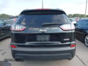 ✅ 2019 Jeep Cherokee Latitude • VIN: 1C4PJLCX7KD243080 • Lot: 42988757. Listed on IAAI with 176,288 mi. Free auction sales archive from the USA and detailed vehicle history report at DreamBid. Image 16.