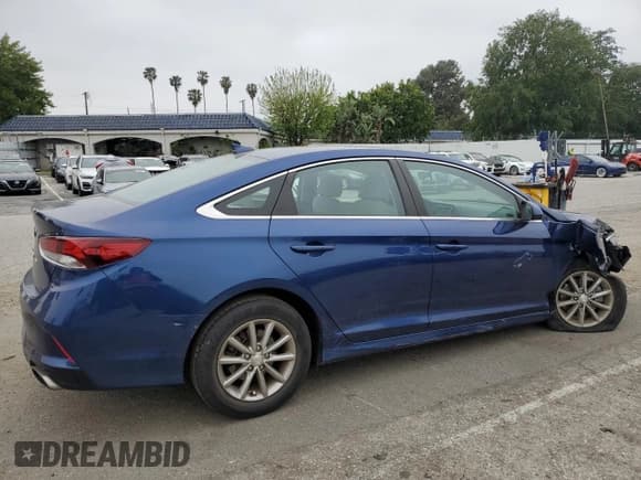 ✅ 2018 Hyundai Sonata SE • VIN: 5NPE24AFXJH674283 • Lot: 47913913. Listed on Copart with 39,794 mi. Free auction sales archive from the USA and detailed vehicle history report at DreamBid. Image 3.