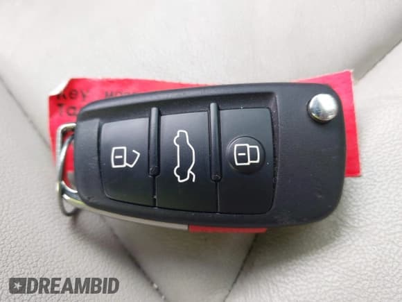 ✅ 2019 Audi Q3 S line Premium Plus • VIN: WA1EECF31K1067899 • Lot: 42138579. Listed on IAAI with 80,505 mi. Free auction sales archive from the USA and detailed vehicle history report at DreamBid. Image 11.