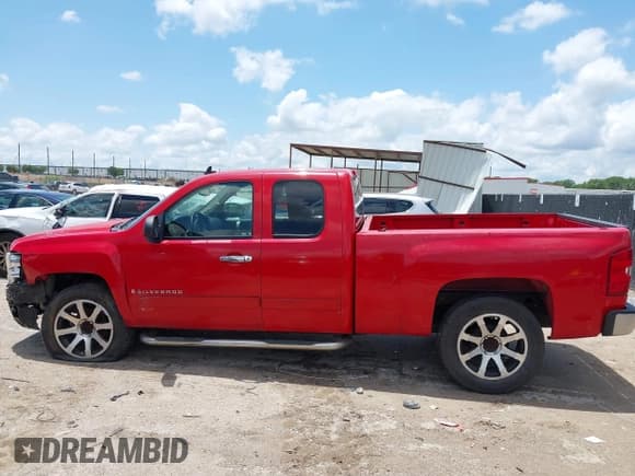 ✅ 2007 Chevrolet Silverado 1500 Work Truck • VIN: 1GCEC19C47Z500314 • Lot: 42288652. Listed on IAAI with 236,921 mi. Free auction sales archive from the USA and detailed vehicle history report at DreamBid. Image 14.