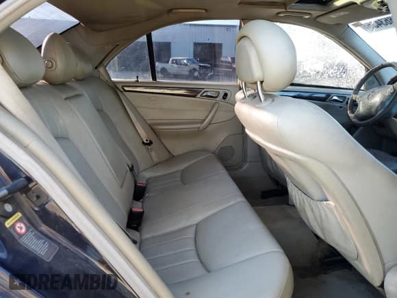 ✅ 2005 Mercedes-Benz C 240 • VIN: WDBRF81J15F649496 • Lot: 91863435. Listed on Copart with 251,015 mi. Free auction sales archive from the USA and detailed vehicle history report at DreamBid. Image 10.