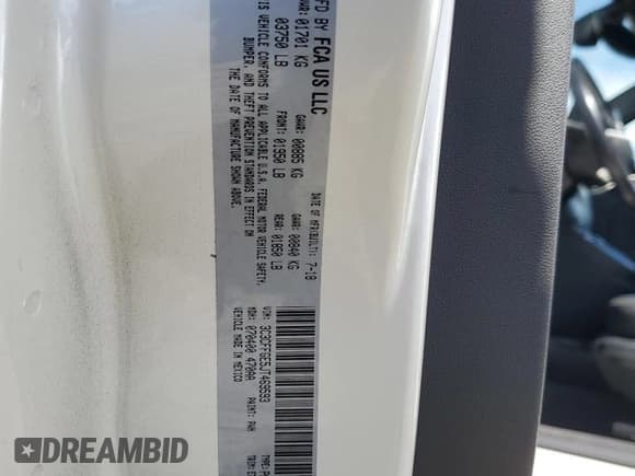 ✅ 2018 FIAT 500e • VIN: 3C3CFFGE5JT469593 • Lot: 59946225. Listed on Copart with 35,003 mi. Free auction sales archive from the USA and detailed vehicle history report at DreamBid. Image 13.