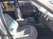 ✅ 2005 Ford Explorer XLT • VIN: 1FMZU73K45ZA17254 • Лот: 41713103. Опубликован ранее на IAAI с пробегом 198 634 миль. Бесплатный доступ к архиву аукционных продаж из США и подробный отчёт об истории автомобиля на DreamBid. Изображение 5.