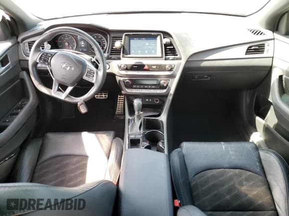 ✅ 2018 Hyundai Sonata Limited • VIN: 5NPE34AF1JH702324 • Lot: 45655913. Listed on Copart with 55,541 mi. Free auction sales archive from the USA and detailed vehicle history report at DreamBid. Image 8.