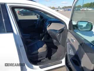 2013 Hyundai Santa Fe Sport with VIN 5XYZU3LA5DG053004, listed as a IAAI auction lot 43527160 with 102,448 mi miles and . Bid and sale history available at DreamBid. Image 5.