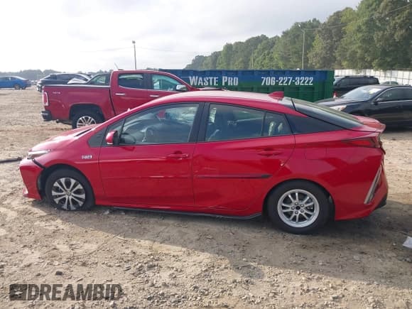✅ 2021 Toyota Prius LE • VIN: JTDKAMFP7M3196590 • Lot: 43011141. Wystawiony na IAAI z przebiegiem 85 745 mil. Bezpłatny archiwum sprzedaży aukcyjnych z USA i szczegółowy raport historii pojazdu na DreamBid. Zdjęcie 14.