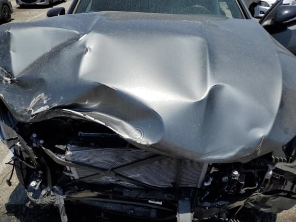 ✅ 2025 Mercedes-Benz GLE 450 • VIN: 4JGFD5KB5SB312084 • Lot: 60541965. Listed on Copart with 5,759 mi. Free auction sales archive from the USA and detailed vehicle history report at DreamBid. Image 12.