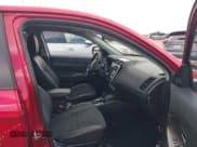 ✅ 2022 Mitsubishi Outlander SE • VIN: JA4APVAU1NU023036 • Lot: 42684804. Wystawiony na IAAI z przebiegiem 52 189 mil. Bezpłatny archiwum sprzedaży aukcyjnych z USA i szczegółowy raport historii pojazdu na DreamBid. Zdjęcie 5.