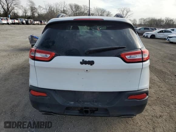 ✅ 2016 Jeep Cherokee Latitude • VIN: 1C4PJMCS1GW218908 • Lot: 52721225. Listed on Copart with 101,510 mi. Free auction sales archive from the USA and detailed vehicle history report at DreamBid. Image 6.