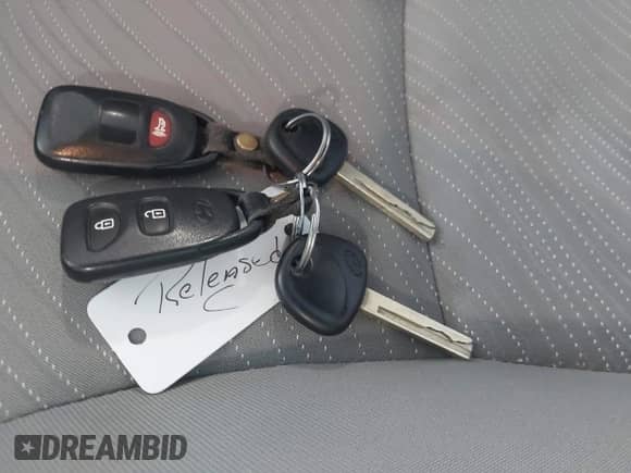 2015 Hyundai Accent GLS с VIN KMHCU4AE8FU824392, выставлен на аукционе IAAI как лот 43217625 с пробегом 131 316 миль миль и . История ставок и продаж доступна на DreamBid. Изображение 11.