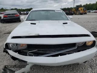 ✅ 2014 Dodge Challenger SXT • VIN: 2C3CDYAG9EH266880 • Lot: 70292794. Wystawiony na Copart z przebiegiem 196 813 mil. Bezpłatny archiwum sprzedaży aukcyjnych z USA i szczegółowy raport historii pojazdu na DreamBid. Zdjęcie 5.