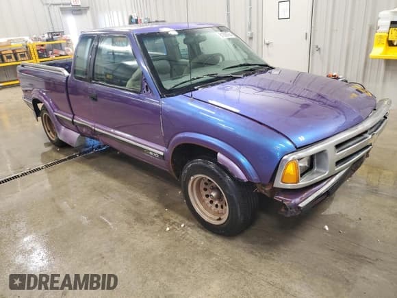 ✅ 1994 Chevrolet S-10 LS • VIN: 1GCCS19Z6R8149719 • Лот: 81000764. Опубликован ранее на Copart с пробегом 226 306 миль. Бесплатный доступ к архиву аукционных продаж из США и подробный отчёт об истории автомобиля на DreamBid. Изображение 4.