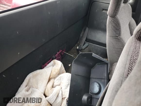 ✅ 1995 Chevrolet S-10 LS Xtreme • VIN: 1GCCS1944SK157721 • Лот: 44188615. Опубликован ранее на Copart с пробегом 211 617 миль. Бесплатный доступ к архиву аукционных продаж из США и подробный отчёт об истории автомобиля на DreamBid. Изображение 10.