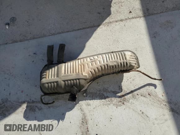 ✅ 2003 Oldsmobile Alero GL1 • VIN: 1G3NL12F03C323536 • Lot: 74764234. Wystawiony na Copart z przebiegiem 221 947 mil. Bezpłatny archiwum sprzedaży aukcyjnych z USA i szczegółowy raport historii pojazdu na DreamBid. Zdjęcie 12.