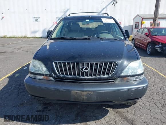 ✅ 1999 Lexus RX 300 • VIN: JT6HF10U6X0040143 • Lot: 42911748. Listed on IAAI with 237,114 mi. Free auction sales archive from the USA and detailed vehicle history report at DreamBid. Image 6.