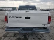 ✅ 2002 Dodge Dakota SLT • VIN: 1B7HG48N22S614075 • Lot: 57783905. Wystawiony na Copart z przebiegiem 247 769 mil. Bezpłatny archiwum sprzedaży aukcyjnych z USA i szczegółowy raport historii pojazdu na DreamBid. Zdjęcie 6.
