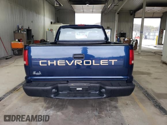 ✅ 2002 Chevrolet S-10 Fleet • VIN: 1GCCS195328203786 • Лот: 52860215. Опубликован ранее на Copart с пробегом 91 719 миль. Бесплатный доступ к архиву аукционных продаж из США и подробный отчёт об истории автомобиля на DreamBid. Изображение 6.