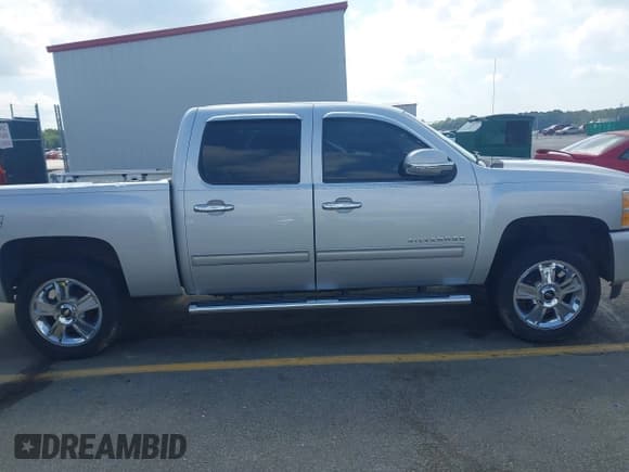 ✅ 2012 Chevrolet Silverado 1500 LTZ • VIN: 3GCPKTE79CG176934 • Lot: 42205304. Wystawiony na IAAI z przebiegiem 162 883 mil. Bezpłatny archiwum sprzedaży aukcyjnych z USA i szczegółowy raport historii pojazdu na DreamBid. Zdjęcie 13.