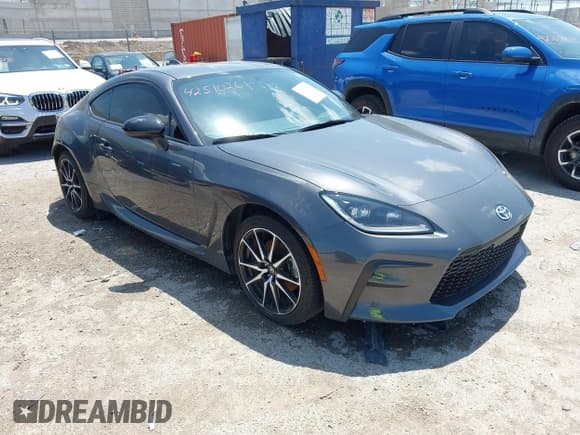 ✅ 2023 Toyota 86 • VIN: JF1ZNBC19P8760325 • Лот: 42510261. Опубликован ранее на IAAI с пробегом 19 892 миль. Бесплатный доступ к архиву аукционных продаж из США и подробный отчёт об истории автомобиля на DreamBid. Изображение 1.