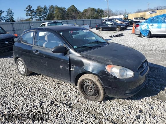 ✅ 2008 Hyundai Accent GS • VIN: KMHCM36C48U087664 • Лот: 87634525. Опубликован ранее на Copart с пробегом 246 100 миль. Бесплатный доступ к архиву аукционных продаж из США и подробный отчёт об истории автомобиля на DreamBid. Изображение 4.