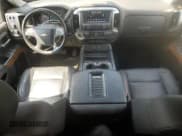 ✅ 2018 Chevrolet Silverado 1500 LTZ • VIN: 1GCVKSEC1JZ102645 • Lot: 68483325. Wystawiony na Copart z przebiegiem 79 827 mil. Bezpłatny archiwum sprzedaży aukcyjnych z USA i szczegółowy raport historii pojazdu na DreamBid. Zdjęcie 8.