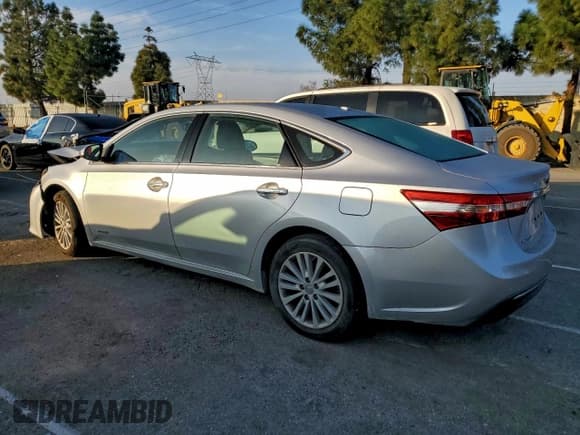 ✅ 2013 Toyota Avalon Limited • VIN: 4T1BD1EB1DU006946 • Лот: 94967525. Опубликован ранее на Copart с пробегом 82 901 миль. Бесплатный доступ к архиву аукционных продаж из США и подробный отчёт об истории автомобиля на DreamBid. Изображение 2.
