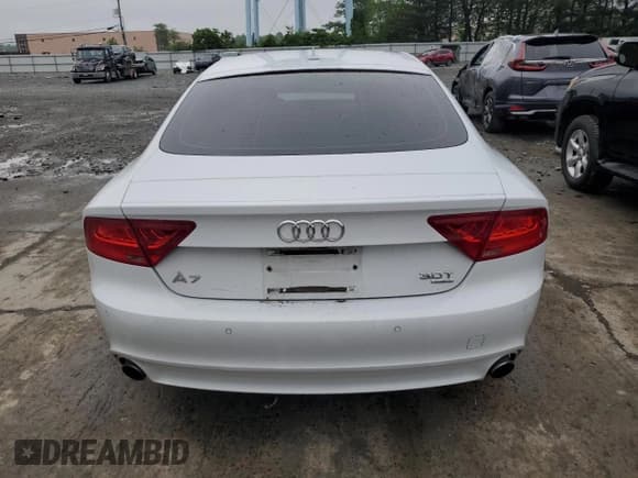 ✅ 2015 Audi A7 Premium Plus • VIN: WAUWGAFC2FN016867 • Lot: 57222335. Listed on Copart with 86,014 mi. Free auction sales archive from the USA and detailed vehicle history report at DreamBid. Image 6.
