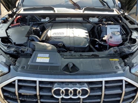 ✅ 2023 Audi Q5 Premium • VIN: WA1ABAFY0P2082483 • Lot: 67843745. Wystawiony na Copart z przebiegiem Nie podano. Bezpłatny archiwum sprzedaży aukcyjnych z USA i szczegółowy raport historii pojazdu na DreamBid. Zdjęcie 11.